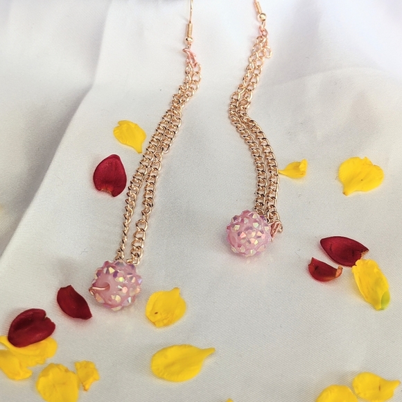 Rose gold  Drop Earring - Picture 4 of 4